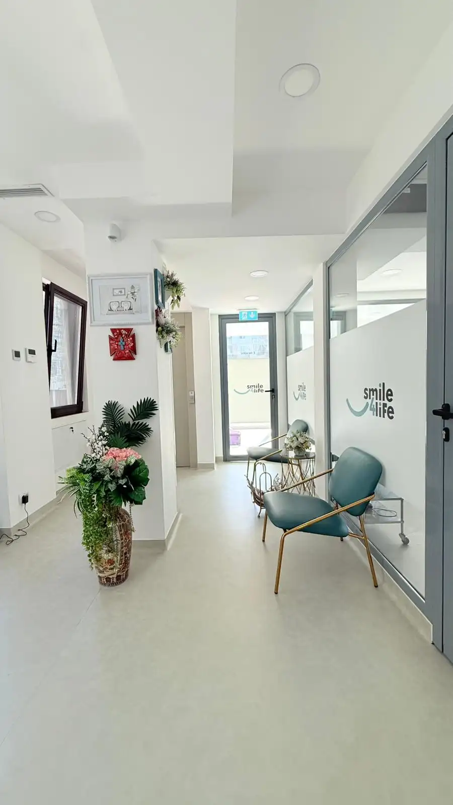 Interior cabinet stomatologic Smile4Life Pitești